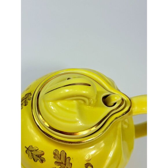 Hall Teapot Vintage #0799 Canary With Gold Trim Leaves & Acorns Hook Lid 6 Cups - Picture 13 of 16